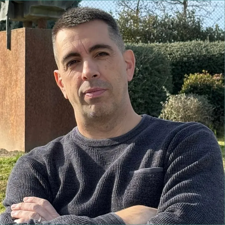 Dani Alcaide